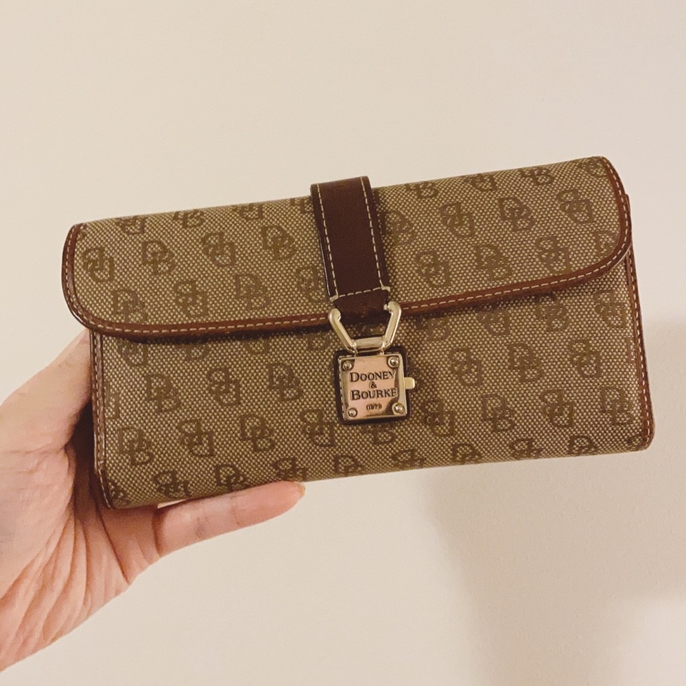 Dooney & Bourke | Monogram Wallet/Clutch